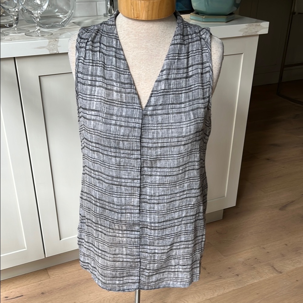 GUC Flax grey with black stitch trapeze shape sleeveless v neck 200% linen top